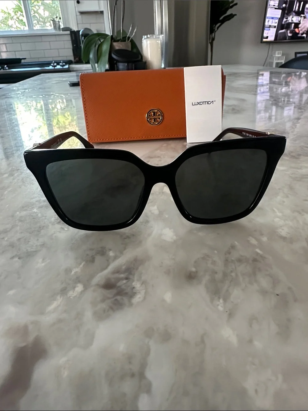 Tory Burch Women's Sunglasses TY7212D with case